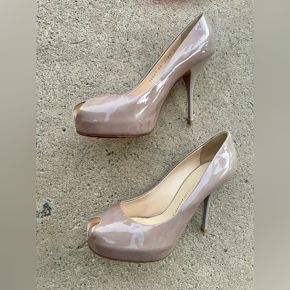 Giuseppe Zanotti Patent Leather peep-toe high-heeled pump BeigeSz39made in Italy - Picture 6 of 10